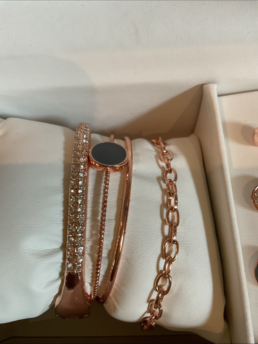 Seven pieces set, BEVERLY HILLS POLO CLUB one box only left - Picture 7 of 8